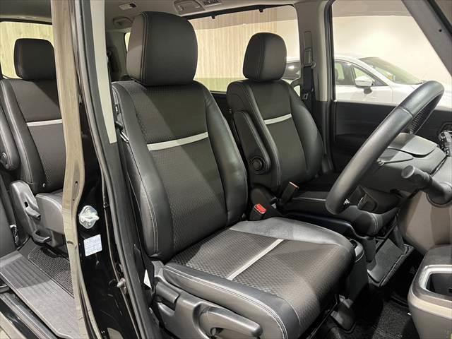 ステップワゴンスパーダ スパーダハイブリッド　Ｇ・ＥＸ　ホンダセンシング　純正９インチナビ　レーダークルーズコントロール　バックカメラ　フルセグＴＶ　Ｂｌｕｅｔｏｏｔｈ　両側パワースライドドア　シートヒーター　ＬＥＤヘッドライト　スマートキー　衝突軽減ブレーキ（9枚目）