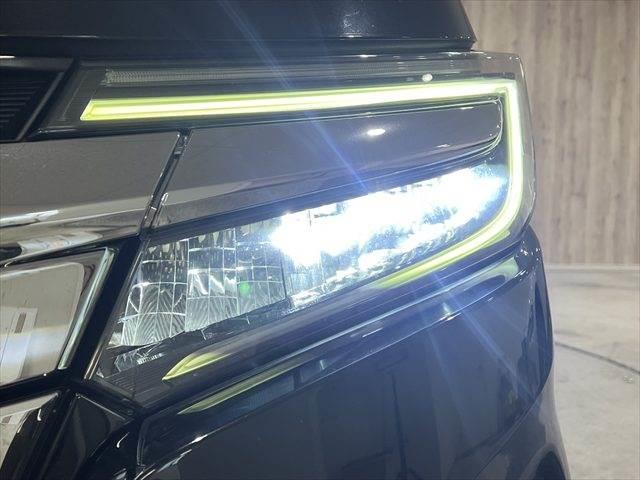 ステップワゴンスパーダ スパーダハイブリッド　Ｇ・ＥＸ　ホンダセンシング　純正９インチナビ　レーダークルーズコントロール　バックカメラ　フルセグＴＶ　Ｂｌｕｅｔｏｏｔｈ　両側パワースライドドア　シートヒーター　ＬＥＤヘッドライト　スマートキー　衝突軽減ブレーキ（14枚目）