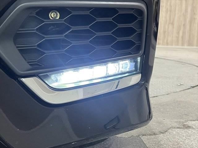 ステップワゴンスパーダ スパーダハイブリッド　Ｇ・ＥＸ　ホンダセンシング　純正９インチナビ　レーダークルーズコントロール　バックカメラ　フルセグＴＶ　Ｂｌｕｅｔｏｏｔｈ　両側パワースライドドア　シートヒーター　ＬＥＤヘッドライト　スマートキー　衝突軽減ブレーキ（15枚目）