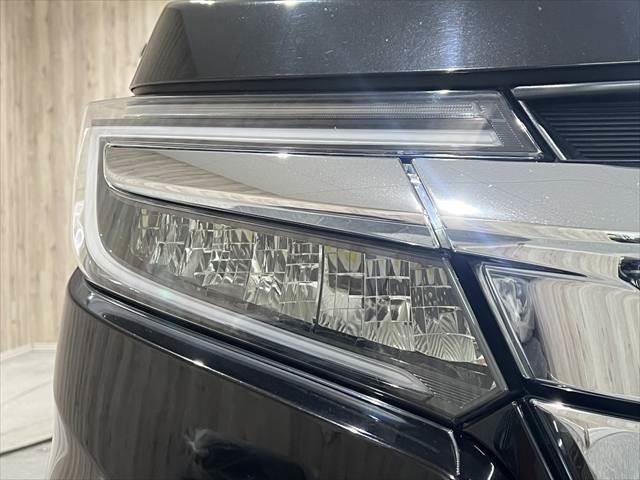 ステップワゴンスパーダ スパーダハイブリッド　Ｇ・ＥＸ　ホンダセンシング　純正９インチナビ　レーダークルーズコントロール　バックカメラ　フルセグＴＶ　Ｂｌｕｅｔｏｏｔｈ　両側パワースライドドア　シートヒーター　ＬＥＤヘッドライト　スマートキー　衝突軽減ブレーキ（24枚目）