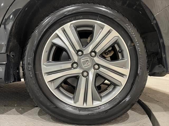 ステップワゴンスパーダ スパーダハイブリッド　Ｇ・ＥＸ　ホンダセンシング　純正９インチナビ　レーダークルーズコントロール　バックカメラ　フルセグＴＶ　Ｂｌｕｅｔｏｏｔｈ　両側パワースライドドア　シートヒーター　ＬＥＤヘッドライト　スマートキー　衝突軽減ブレーキ（30枚目）