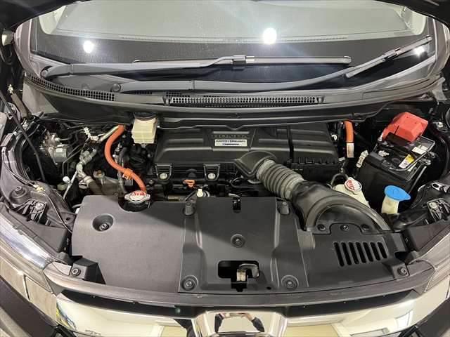 ステップワゴンスパーダ スパーダハイブリッド　Ｇ・ＥＸ　ホンダセンシング　純正９インチナビ　レーダークルーズコントロール　バックカメラ　フルセグＴＶ　Ｂｌｕｅｔｏｏｔｈ　両側パワースライドドア　シートヒーター　ＬＥＤヘッドライト　スマートキー　衝突軽減ブレーキ（35枚目）