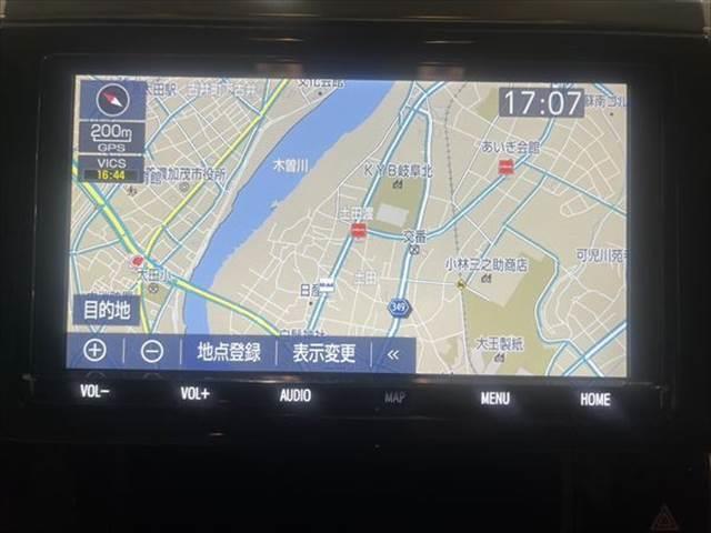 アルファード Ｘ　８人乗り　サンルーフ　純正９インチＳＤナビ　禁煙車　レーダークルーズコントロール　両側パワースライドドア　ＥＴＣ２．０　フルセグ　衝突軽減ブレーキ　クリアランスソナー　ＬＥＤヘッド　Ｂｌｕｅｔｏｏｔｈ　Ｂカメラ（6枚目）