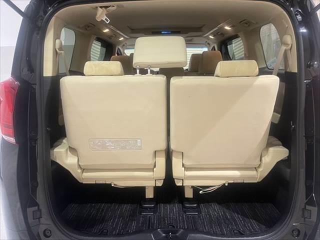 アルファード Ｘ　８人乗り　サンルーフ　純正９インチＳＤナビ　禁煙車　レーダークルーズコントロール　両側パワースライドドア　ＥＴＣ２．０　フルセグ　衝突軽減ブレーキ　クリアランスソナー　ＬＥＤヘッド　Ｂｌｕｅｔｏｏｔｈ　Ｂカメラ（13枚目）