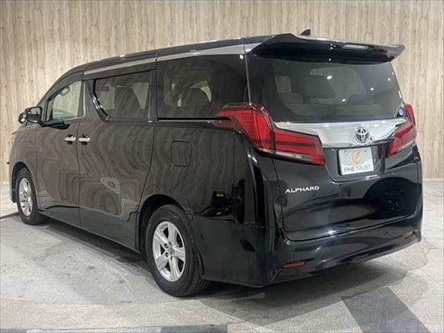 アルファード Ｘ　８人乗り　サンルーフ　純正９インチＳＤナビ　禁煙車　レーダークルーズコントロール　両側パワースライドドア　ＥＴＣ２．０　フルセグ　衝突軽減ブレーキ　クリアランスソナー　ＬＥＤヘッド　Ｂｌｕｅｔｏｏｔｈ　Ｂカメラ（23枚目）