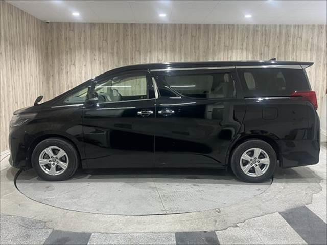 アルファード Ｘ　８人乗り　サンルーフ　純正９インチＳＤナビ　禁煙車　レーダークルーズコントロール　両側パワースライドドア　ＥＴＣ２．０　フルセグ　衝突軽減ブレーキ　クリアランスソナー　ＬＥＤヘッド　Ｂｌｕｅｔｏｏｔｈ　Ｂカメラ（24枚目）