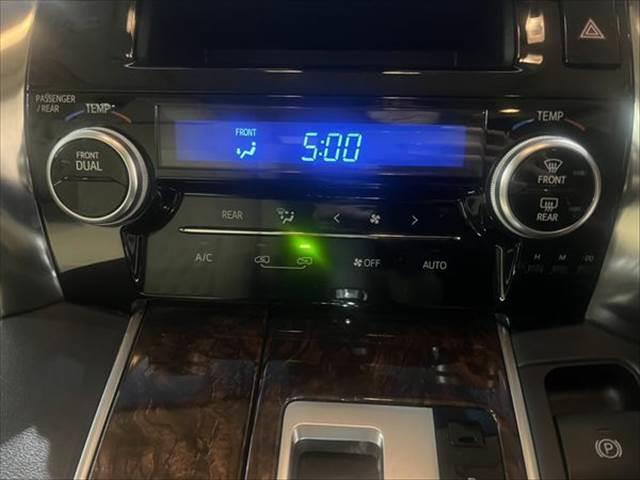 アルファード Ｘ　８人乗り　サンルーフ　純正９インチＳＤナビ　禁煙車　レーダークルーズコントロール　両側パワースライドドア　ＥＴＣ２．０　フルセグ　衝突軽減ブレーキ　クリアランスソナー　ＬＥＤヘッド　Ｂｌｕｅｔｏｏｔｈ　Ｂカメラ（42枚目）