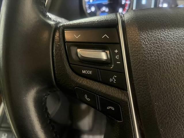 アルファード Ｘ　８人乗り　サンルーフ　純正９インチＳＤナビ　禁煙車　レーダークルーズコントロール　両側パワースライドドア　ＥＴＣ２．０　フルセグ　衝突軽減ブレーキ　クリアランスソナー　ＬＥＤヘッド　Ｂｌｕｅｔｏｏｔｈ　Ｂカメラ（44枚目）