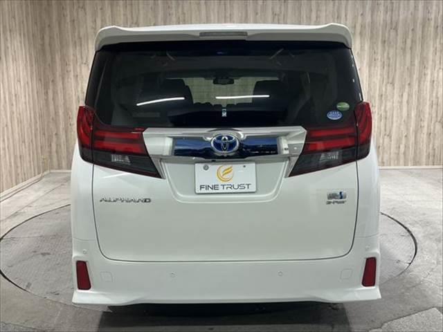 アルファードハイブリッド ＳＲ　４ＷＤ　純正ＳＤナビ　禁煙車　クルーズコントロール　パワーシート　両側パワースライドドア　バックカメラ　フルセグ　Ｂｌｕｅｔｏｏｔｈ　クリアランスソナー　ハーフレザー　オットマン　電動リアゲート（19枚目）