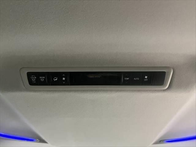 アルファードハイブリッド ＳＲ　４ＷＤ　純正ＳＤナビ　禁煙車　クルーズコントロール　パワーシート　両側パワースライドドア　バックカメラ　フルセグ　Ｂｌｕｅｔｏｏｔｈ　クリアランスソナー　ハーフレザー　オットマン　電動リアゲート（49枚目）