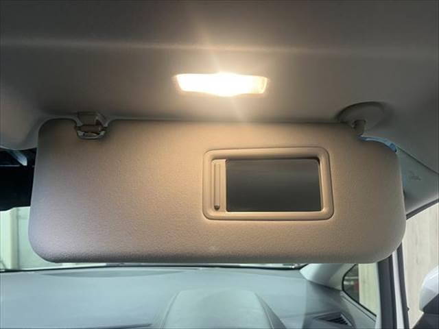 アルファードハイブリッド ＳＲ　４ＷＤ　純正ＳＤナビ　禁煙車　クルーズコントロール　パワーシート　両側パワースライドドア　バックカメラ　フルセグ　Ｂｌｕｅｔｏｏｔｈ　クリアランスソナー　ハーフレザー　オットマン　電動リアゲート（53枚目）