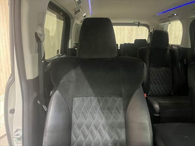 アルファードハイブリッド ＳＲ　４ＷＤ　純正ＳＤナビ　禁煙車　クルーズコントロール　パワーシート　両側パワースライドドア　バックカメラ　フルセグ　Ｂｌｕｅｔｏｏｔｈ　クリアランスソナー　ハーフレザー　オットマン　電動リアゲート（57枚目）