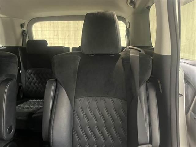 アルファードハイブリッド ＳＲ　４ＷＤ　純正ＳＤナビ　禁煙車　クルーズコントロール　パワーシート　両側パワースライドドア　バックカメラ　フルセグ　Ｂｌｕｅｔｏｏｔｈ　クリアランスソナー　ハーフレザー　オットマン　電動リアゲート（68枚目）