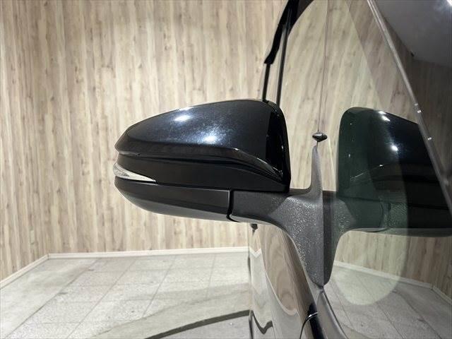 ヴォクシー ハイブリッドＺＳ　メーカー純正１０インチナビ　フリップダウンモニター　禁煙車　両側パワースライドドア　シートヒーター　クルーズコントロール　フルセグＴＶ　Ｂｌｕｅｔｏｏｔｈ　バックカメラ　ＬＥＤヘッドライト（28枚目）