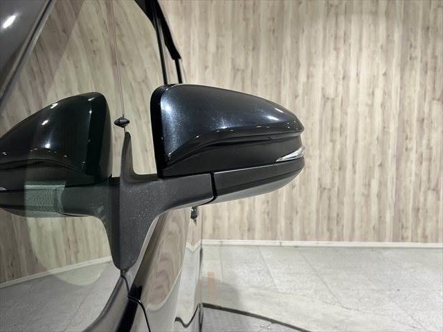 ヴォクシー ハイブリッドＺＳ　メーカー純正１０インチナビ　フリップダウンモニター　禁煙車　両側パワースライドドア　シートヒーター　クルーズコントロール　フルセグＴＶ　Ｂｌｕｅｔｏｏｔｈ　バックカメラ　ＬＥＤヘッドライト（29枚目）