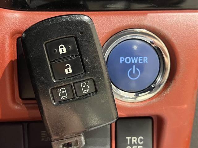 ヴォクシー ハイブリッドＺＳ　メーカー純正１０インチナビ　フリップダウンモニター　禁煙車　両側パワースライドドア　シートヒーター　クルーズコントロール　フルセグＴＶ　Ｂｌｕｅｔｏｏｔｈ　バックカメラ　ＬＥＤヘッドライト（47枚目）