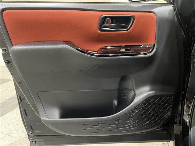 ヴォクシー ハイブリッドＺＳ　メーカー純正１０インチナビ　フリップダウンモニター　禁煙車　両側パワースライドドア　シートヒーター　クルーズコントロール　フルセグＴＶ　Ｂｌｕｅｔｏｏｔｈ　バックカメラ　ＬＥＤヘッドライト（60枚目）