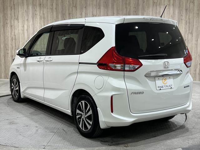 フリードハイブリッド ハイブリッド・ＥＸ　純正ＳＤナビ　純正フリップダウンモニター　ホンダセンシング　ハーフレザーシート　両側パワースライドドア　シートヒーター　レーダークルーズコントロール　衝突軽減ブレーキ　ＬＥＤヘッドライト　禁煙車（20枚目）