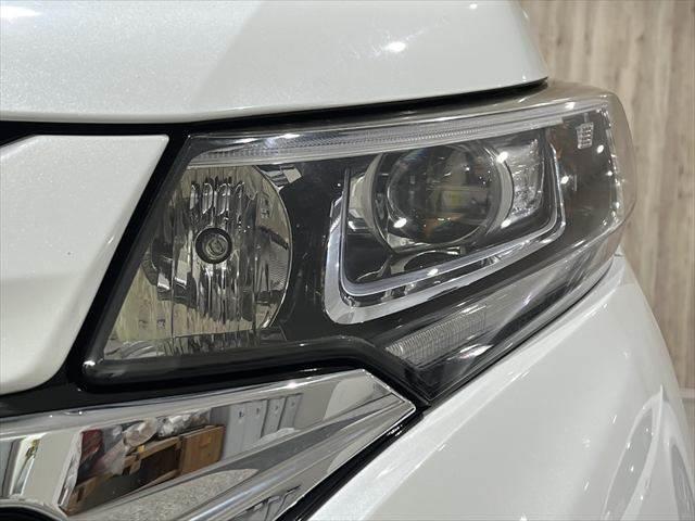 フリードハイブリッド ハイブリッド・ＥＸ　純正ＳＤナビ　純正フリップダウンモニター　ホンダセンシング　ハーフレザーシート　両側パワースライドドア　シートヒーター　レーダークルーズコントロール　衝突軽減ブレーキ　ＬＥＤヘッドライト　禁煙車（23枚目）