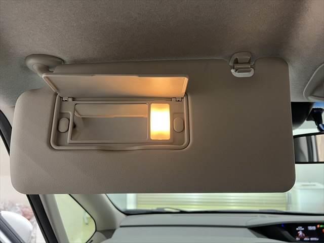 フリードハイブリッド ハイブリッド・ＥＸ　純正ＳＤナビ　純正フリップダウンモニター　ホンダセンシング　ハーフレザーシート　両側パワースライドドア　シートヒーター　レーダークルーズコントロール　衝突軽減ブレーキ　ＬＥＤヘッドライト　禁煙車（48枚目）