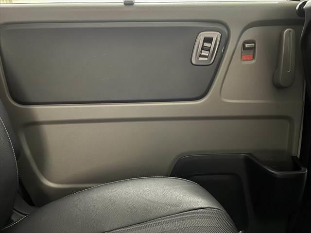 フリードハイブリッド ハイブリッド・ＥＸ　純正ＳＤナビ　純正フリップダウンモニター　ホンダセンシング　ハーフレザーシート　両側パワースライドドア　シートヒーター　レーダークルーズコントロール　衝突軽減ブレーキ　ＬＥＤヘッドライト　禁煙車（66枚目）