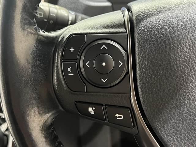 エスクァイア ハイブリッドＧｉ　プレミアムパッケージ　後期型　純正１０インチナビ　フリップダウンモニター　フルセグＴＶ　Ｂｌｕｅｔｏｏｔｈ　衝突軽減ブレーキ　シートヒーター　ハーフレザーシート　ＬＥＤヘッドライト　スマートキー　クルーズコントロール（43枚目）