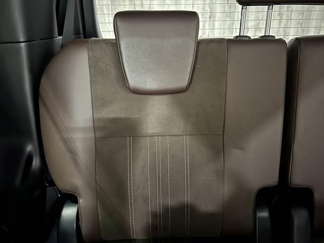 エスクァイア ハイブリッドＧｉ　プレミアムパッケージ　後期型　純正１０インチナビ　フリップダウンモニター　フルセグＴＶ　Ｂｌｕｅｔｏｏｔｈ　衝突軽減ブレーキ　シートヒーター　ハーフレザーシート　ＬＥＤヘッドライト　スマートキー　クルーズコントロール（58枚目）