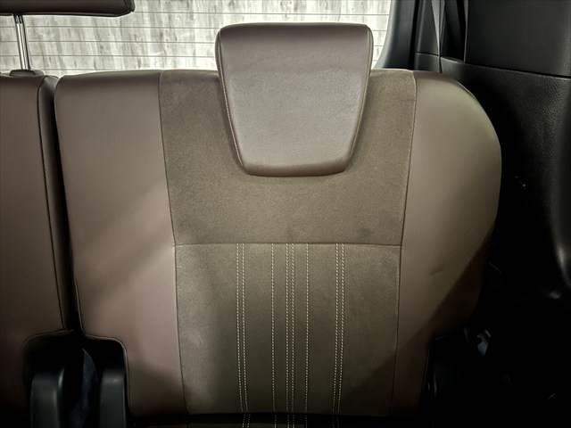 エスクァイア ハイブリッドＧｉ　プレミアムパッケージ　後期型　純正１０インチナビ　フリップダウンモニター　フルセグＴＶ　Ｂｌｕｅｔｏｏｔｈ　衝突軽減ブレーキ　シートヒーター　ハーフレザーシート　ＬＥＤヘッドライト　スマートキー　クルーズコントロール（66枚目）