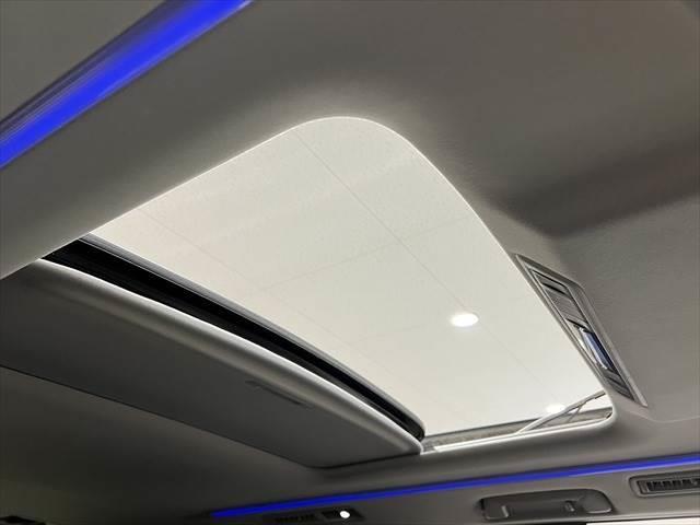 アルファード ２．５Ｓ　Ｃパッケージ　サンルーフ　１０インチメモリーナビ　禁煙車　レーダークルーズコントロール　両側パワースライドドア　電動リアゲート　フルセグＴＶ　バックカメラ　ＬＥＤヘッドライト　ハーフレザーシート　衝突軽減ブレーキ（5枚目）