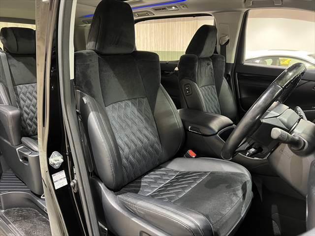 アルファード ２．５Ｓ　Ｃパッケージ　サンルーフ　１０インチメモリーナビ　禁煙車　レーダークルーズコントロール　両側パワースライドドア　電動リアゲート　フルセグＴＶ　バックカメラ　ＬＥＤヘッドライト　ハーフレザーシート　衝突軽減ブレーキ（11枚目）