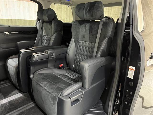 アルファード ２．５Ｓ　Ｃパッケージ　サンルーフ　１０インチメモリーナビ　禁煙車　レーダークルーズコントロール　両側パワースライドドア　電動リアゲート　フルセグＴＶ　バックカメラ　ＬＥＤヘッドライト　ハーフレザーシート　衝突軽減ブレーキ（40枚目）
