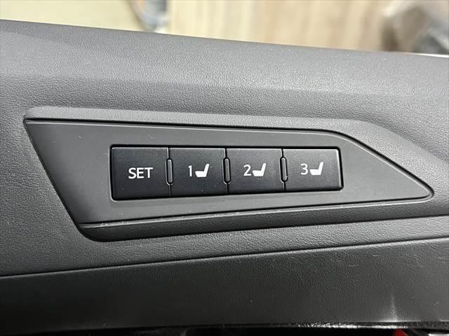 アルファード ２．５Ｓ　Ｃパッケージ　サンルーフ　１０インチメモリーナビ　禁煙車　レーダークルーズコントロール　両側パワースライドドア　電動リアゲート　フルセグＴＶ　バックカメラ　ＬＥＤヘッドライト　ハーフレザーシート　衝突軽減ブレーキ（48枚目）