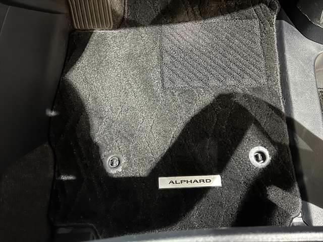 アルファード ２．５Ｓ　Ｃパッケージ　サンルーフ　１０インチメモリーナビ　禁煙車　レーダークルーズコントロール　両側パワースライドドア　電動リアゲート　フルセグＴＶ　バックカメラ　ＬＥＤヘッドライト　ハーフレザーシート　衝突軽減ブレーキ（54枚目）