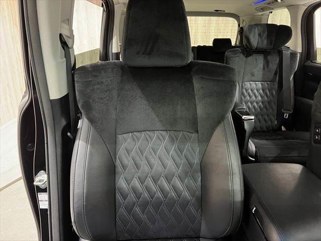 アルファード ２．５Ｓ　Ｃパッケージ　サンルーフ　１０インチメモリーナビ　禁煙車　レーダークルーズコントロール　両側パワースライドドア　電動リアゲート　フルセグＴＶ　バックカメラ　ＬＥＤヘッドライト　ハーフレザーシート　衝突軽減ブレーキ（56枚目）