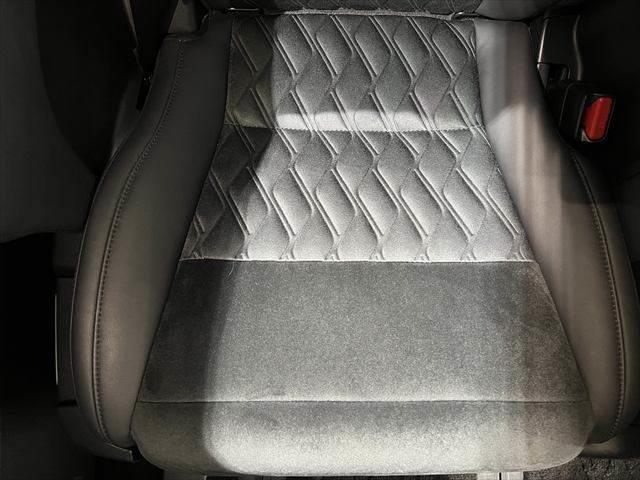 アルファード ２．５Ｓ　Ｃパッケージ　サンルーフ　１０インチメモリーナビ　禁煙車　レーダークルーズコントロール　両側パワースライドドア　電動リアゲート　フルセグＴＶ　バックカメラ　ＬＥＤヘッドライト　ハーフレザーシート　衝突軽減ブレーキ（60枚目）