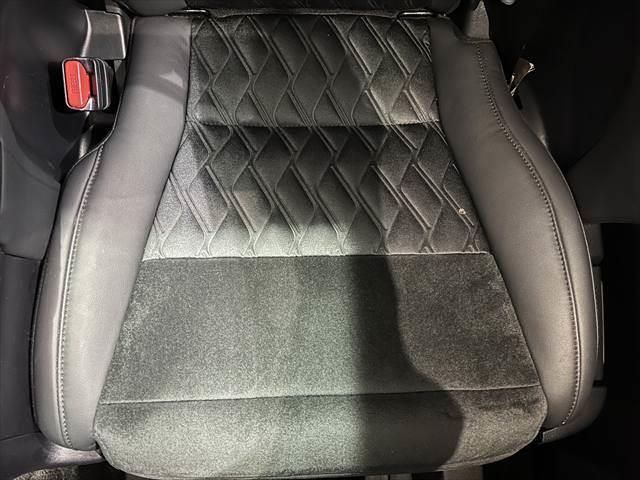 アルファード ２．５Ｓ　Ｃパッケージ　サンルーフ　１０インチメモリーナビ　禁煙車　レーダークルーズコントロール　両側パワースライドドア　電動リアゲート　フルセグＴＶ　バックカメラ　ＬＥＤヘッドライト　ハーフレザーシート　衝突軽減ブレーキ（68枚目）