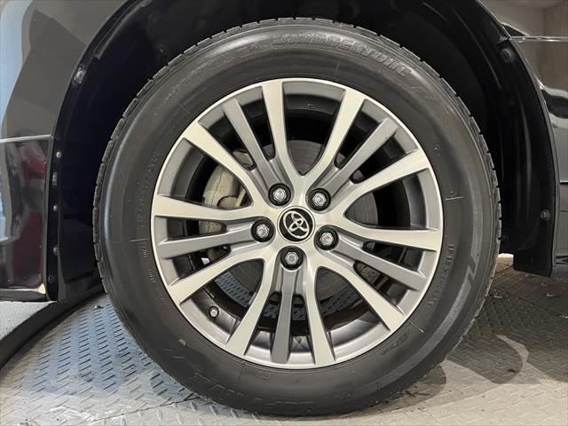 エスティマハイブリッド アエラス　プレミアム－Ｇ　純正１０インチナビ　両側パワースライドドア　モデリスタエアロ　フリップダウンモニター　ＥＴＣ２．０　衝突軽減ブレーキ　障害物センサー　シートヒーター　ハーフレザーシート　パワーシート　パワーバックドア（16枚目）