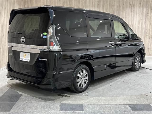 セレナ ｅ－パワー　ハイウェイスターＶ　純正９インチナビ　プロパイロット　全方位カメラ　両側パワースライドドア　リヤフリップダウンモニター　シートヒーター　ＬＥＤヘッドライト　禁煙車　ＥＴＣ　ドラレコ　パーキングアシスト　障害物センサー（19枚目）