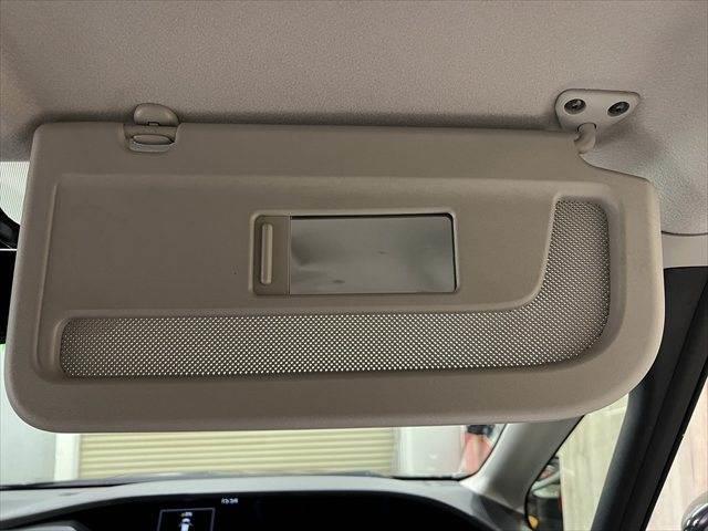 セレナ ｅ－パワー　ハイウェイスターＶ　純正９インチナビ　プロパイロット　全方位カメラ　両側パワースライドドア　リヤフリップダウンモニター　シートヒーター　ＬＥＤヘッドライト　禁煙車　ＥＴＣ　ドラレコ　パーキングアシスト　障害物センサー（51枚目）