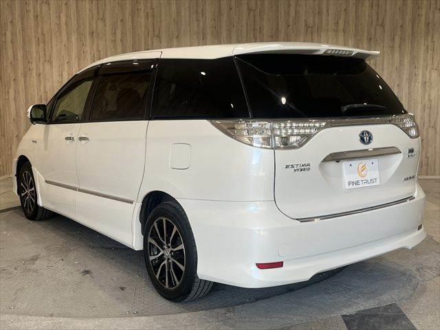 店舗敷地内に駐車スペースもございます。お車でのご来場をお考えの方はご安心ください♪