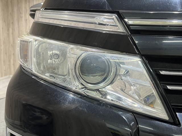 ヴォクシー ZS 煌 セーフティセンス 禁煙車 純正SDナビ フリップダウンモニター フルセグTV 衝突軽減ブレーキ バックカメラ Bluetooth LEDヘッドライト スマートキー オートマチックハイビーム(23枚目)