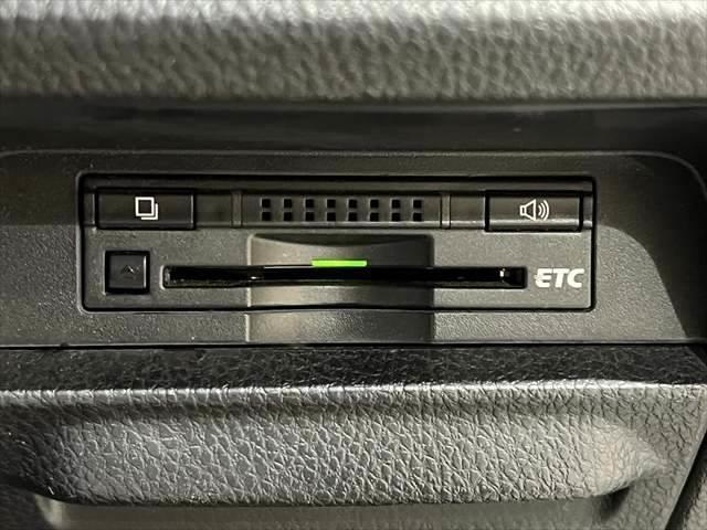 ヴォクシー ZS 煌 セーフティセンス 禁煙車 純正SDナビ フリップダウンモニター フルセグTV 衝突軽減ブレーキ バックカメラ Bluetooth LEDヘッドライト スマートキー オートマチックハイビーム(42枚目)