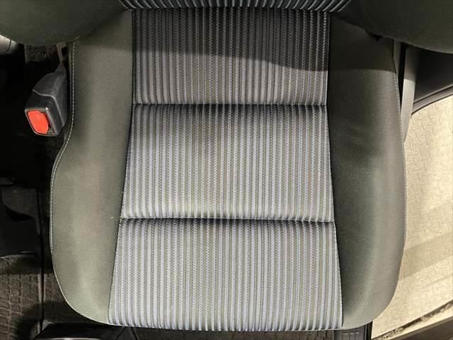 ヴォクシー ZS 煌 セーフティセンス 禁煙車 純正SDナビ フリップダウンモニター フルセグTV 衝突軽減ブレーキ バックカメラ Bluetooth LEDヘッドライト スマートキー オートマチックハイビーム(58枚目)