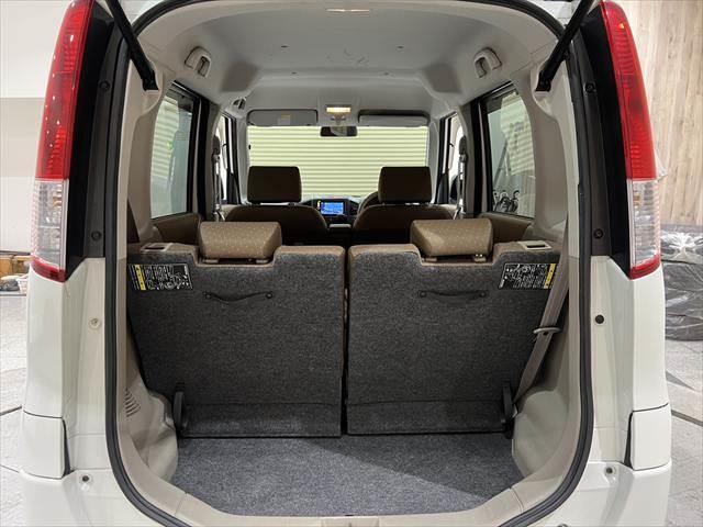 パレット リミテッド ユーザー買取車 メモリーナビ パワースライドドア 電動格納ミラー ベンチシート ETC CD再生 HIDヘッドライト プッシュスタート スマートキー 13インチアルミホイール(9枚目)