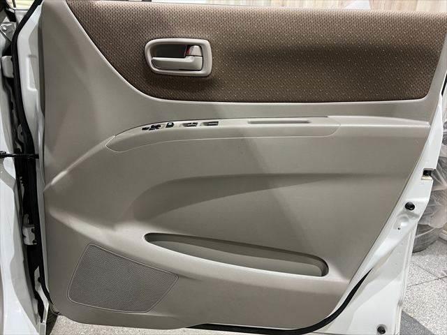 パレット リミテッド ユーザー買取車 メモリーナビ パワースライドドア 電動格納ミラー ベンチシート ETC CD再生 HIDヘッドライト プッシュスタート スマートキー 13インチアルミホイール(46枚目)