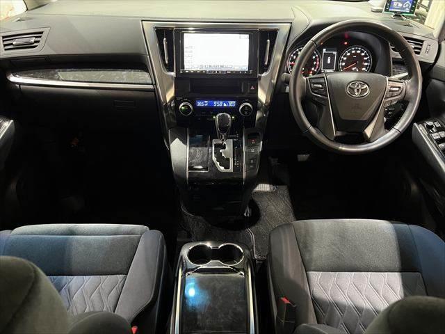 ヴェルファイア ２．５Ｚ　Ａエディション　レーダークルーズコントロール　トヨタセーフティセンス　アルパイン９インチナビ　両側パワースライドドア　禁煙車　バックカメラ　フルセグＴＶ　Ｂｌｕｅｔｏｏｔｈ　ＬＥＤヘッドライト　コーナーセンサー（3枚目）