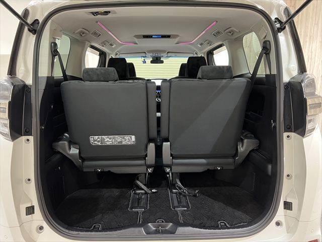 ヴェルファイア ２．５Ｚ　Ａエディション　レーダークルーズコントロール　トヨタセーフティセンス　アルパイン９インチナビ　両側パワースライドドア　禁煙車　バックカメラ　フルセグＴＶ　Ｂｌｕｅｔｏｏｔｈ　ＬＥＤヘッドライト　コーナーセンサー（11枚目）