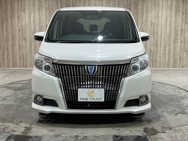 当社自慢のお車です。装備・機関系チェック済み♪横にこの車のセールスポイントを、写真と説明でアピールしてあります♪まずはご覧になってください。