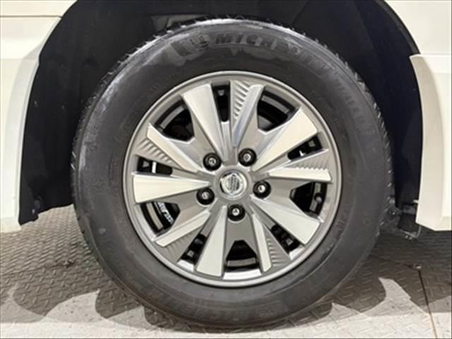 セレナ ｅ－パワー　ハイウェイスターＶ　プロパイロット　純正９インチナビ　禁煙車（26枚目）