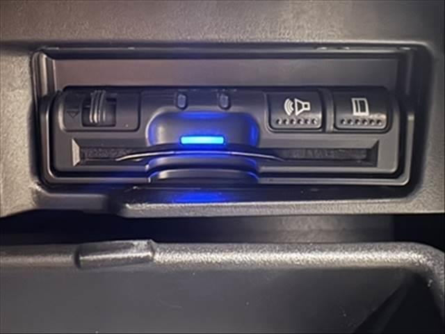 セレナ ｅ－パワー　ハイウェイスターＶ　プロパイロット　純正９インチナビ　禁煙車（39枚目）